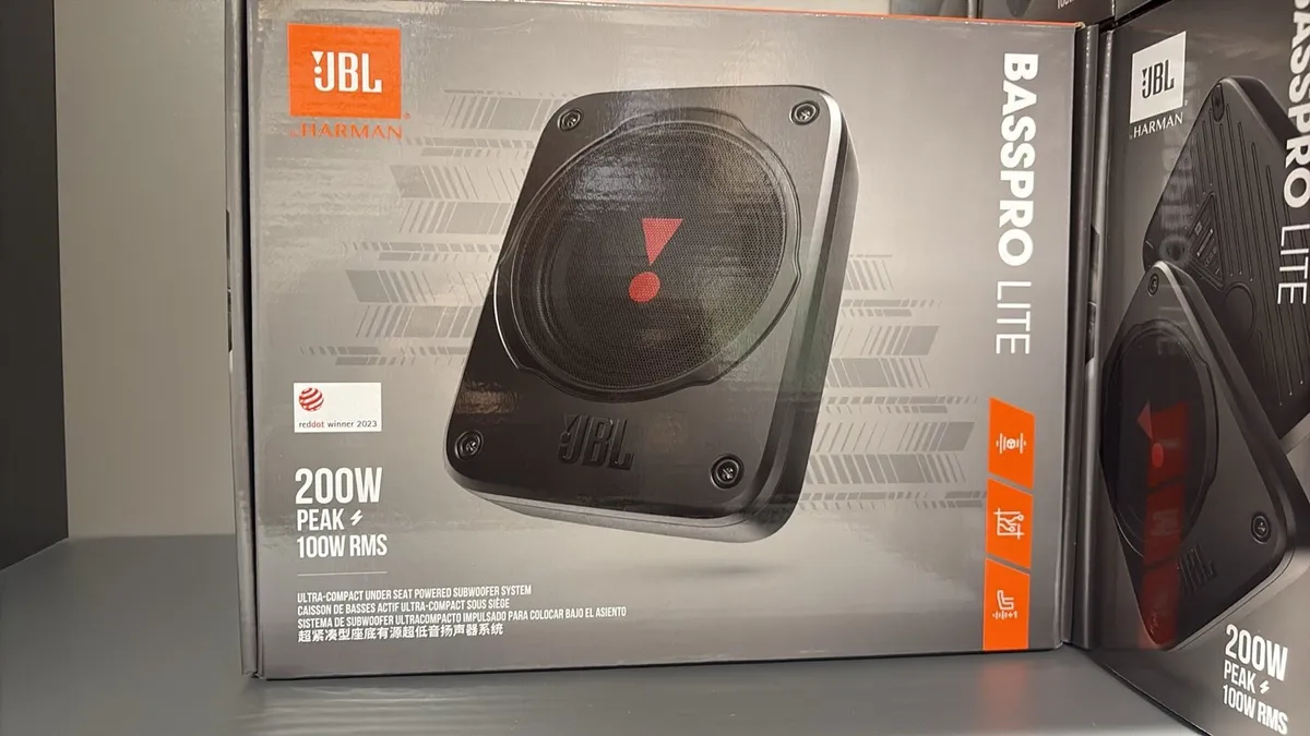 Car speaker/audio clearance sale - Image 4