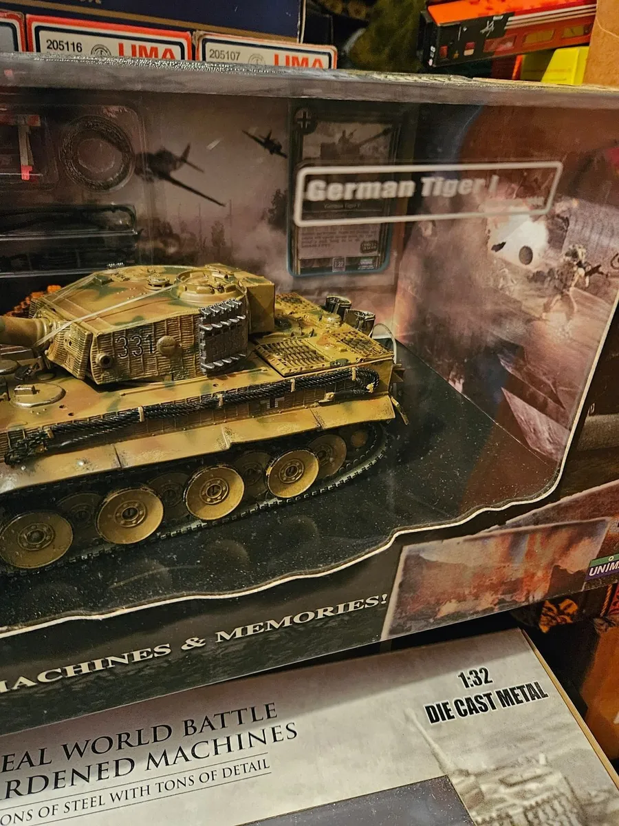 Corgi Forces of Valor German WW2 Tiger Tank 1.32 - Image 1