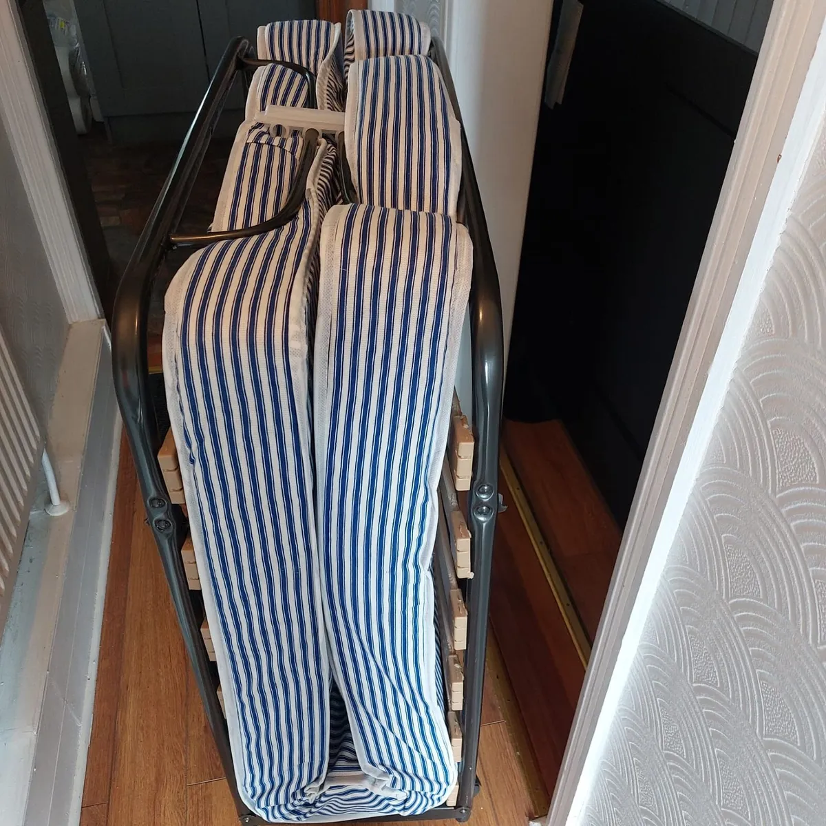 Fold up bed - Image 2