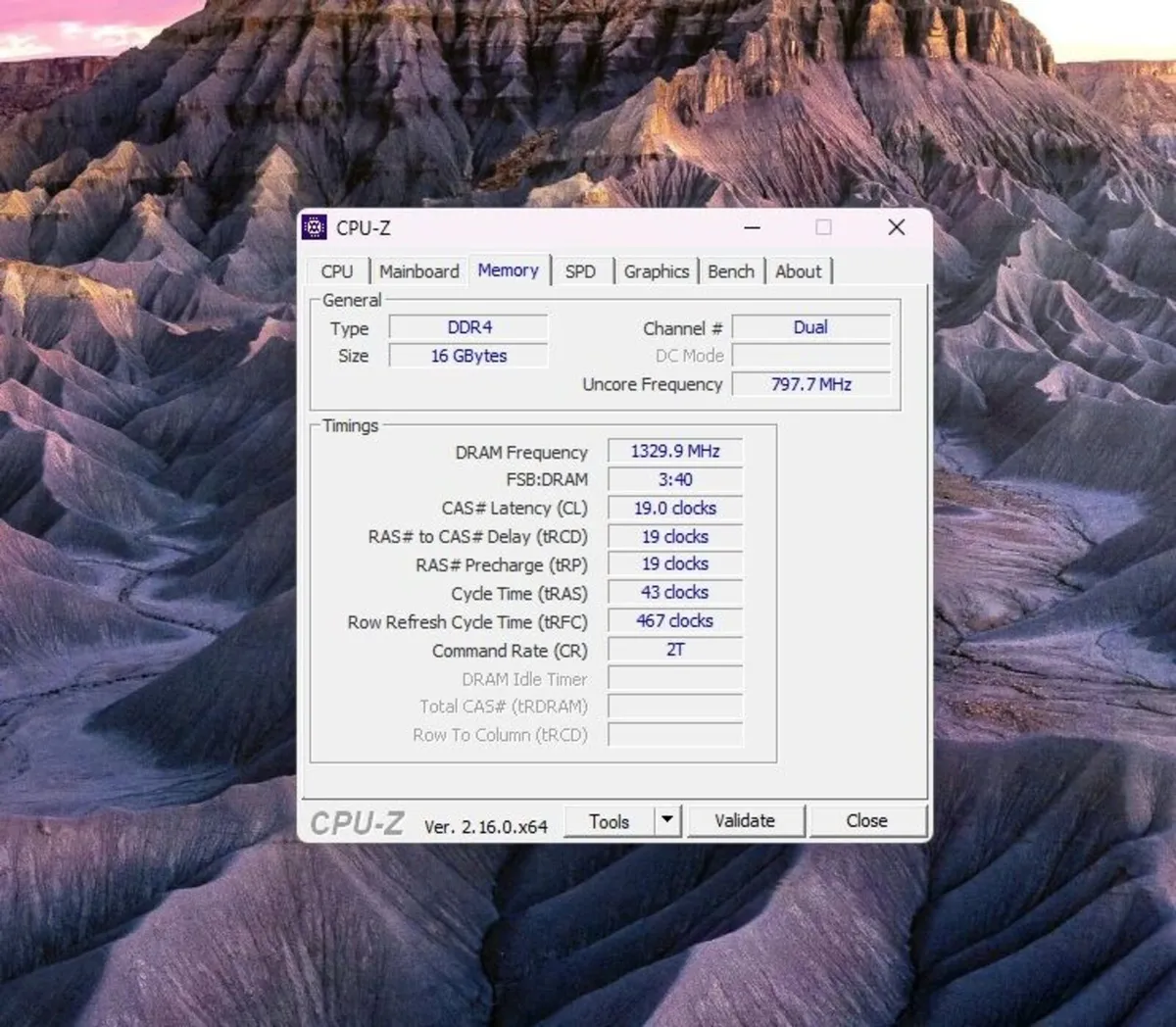 Intel i7 10th Gen PC 16GB 1TB 24" monitor Win 11 - Image 2