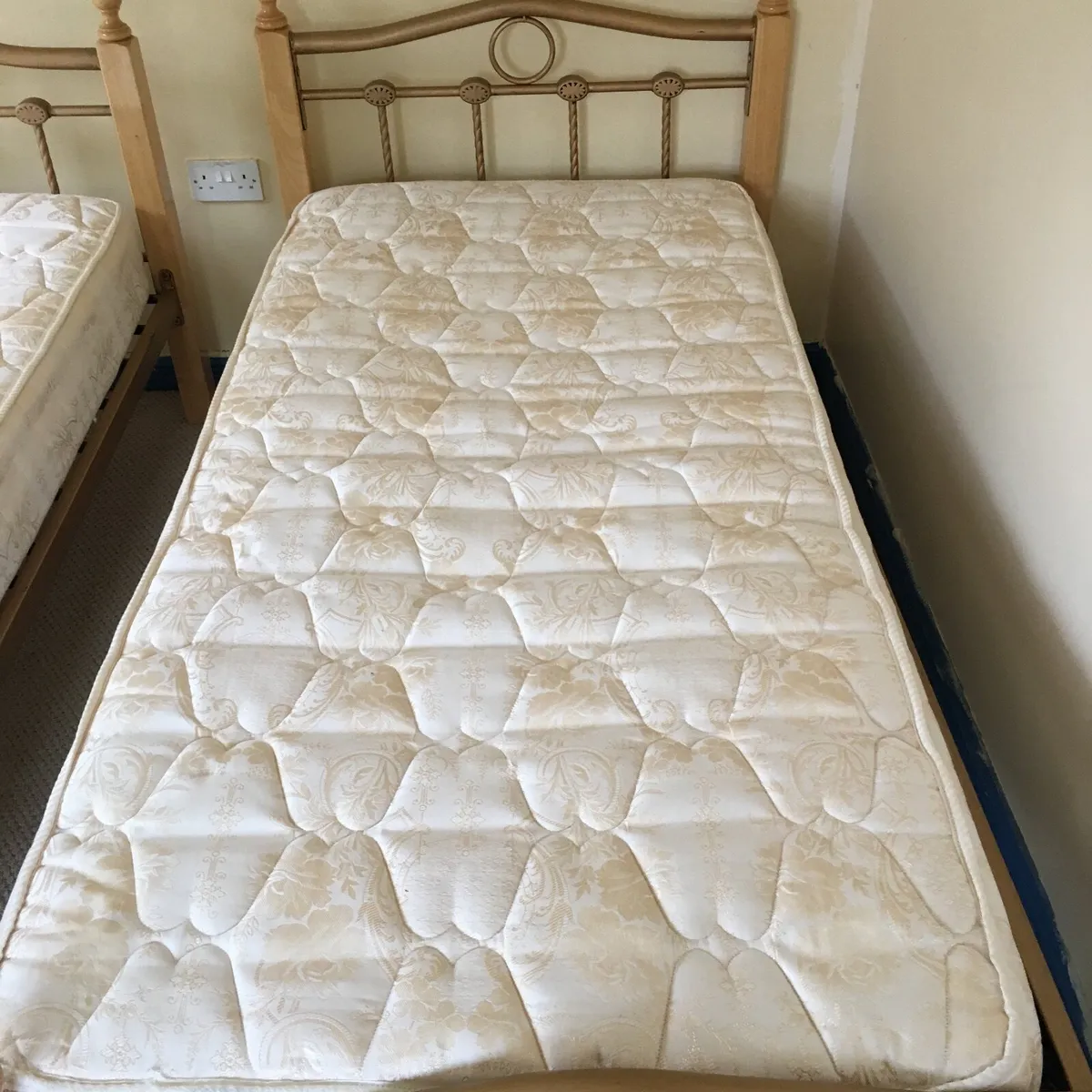 Beds - Image 3