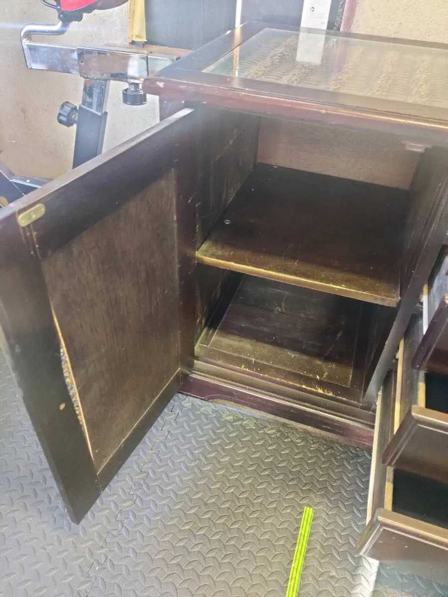 Storage Cabinet - Image 4