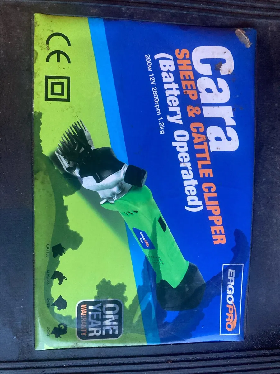 Sheep clippers with 2 batteries - Image 1