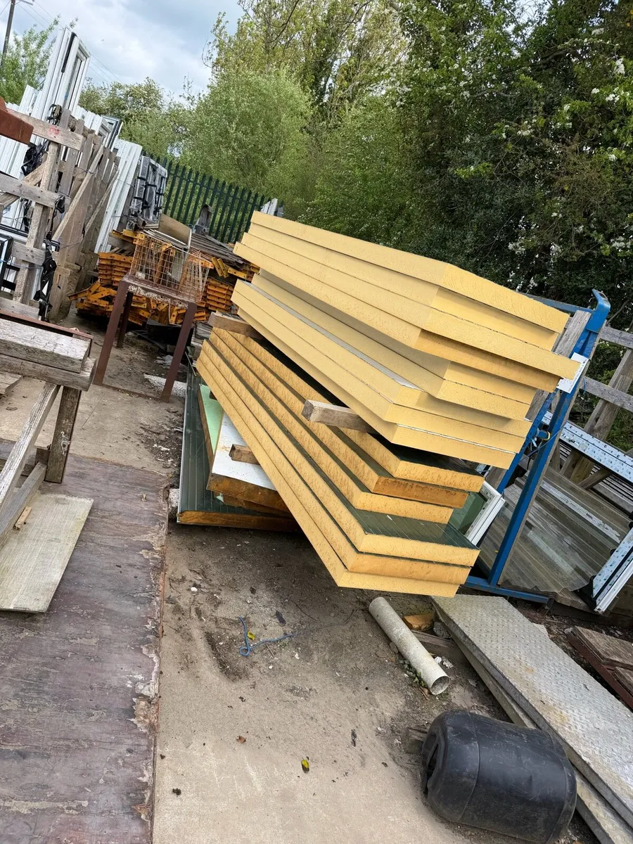 Insulated panel off cuts - Image 1