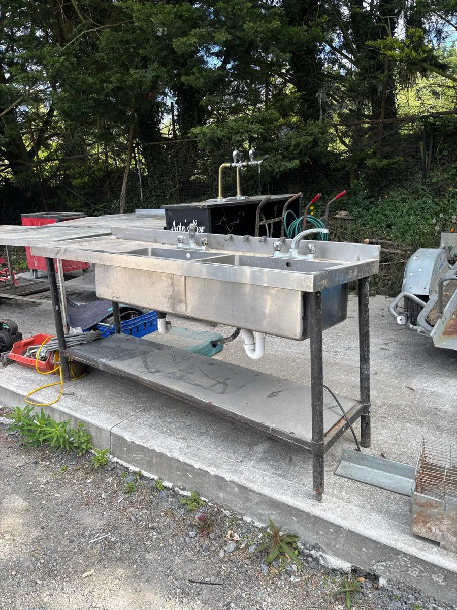 Stainless steel tables and sink - Image 1