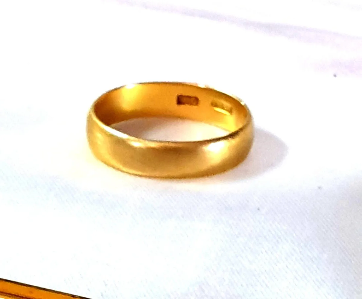 Vintage 18ct Gold Wedding Ring - Image 4