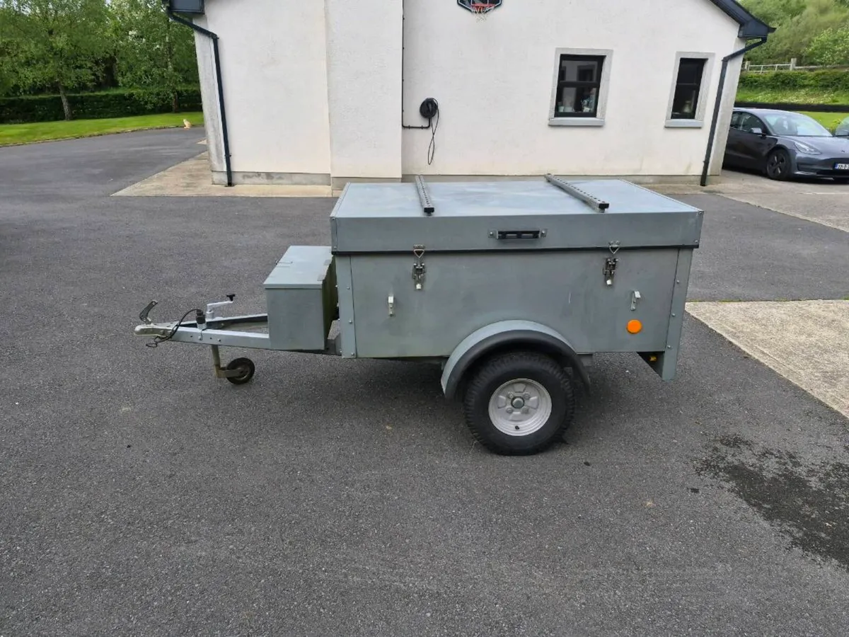 Camping trailer - Image 3