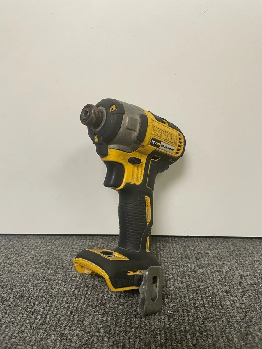 Dewalt DCF887N XR 18V Cordless Impact Driver - Image 1