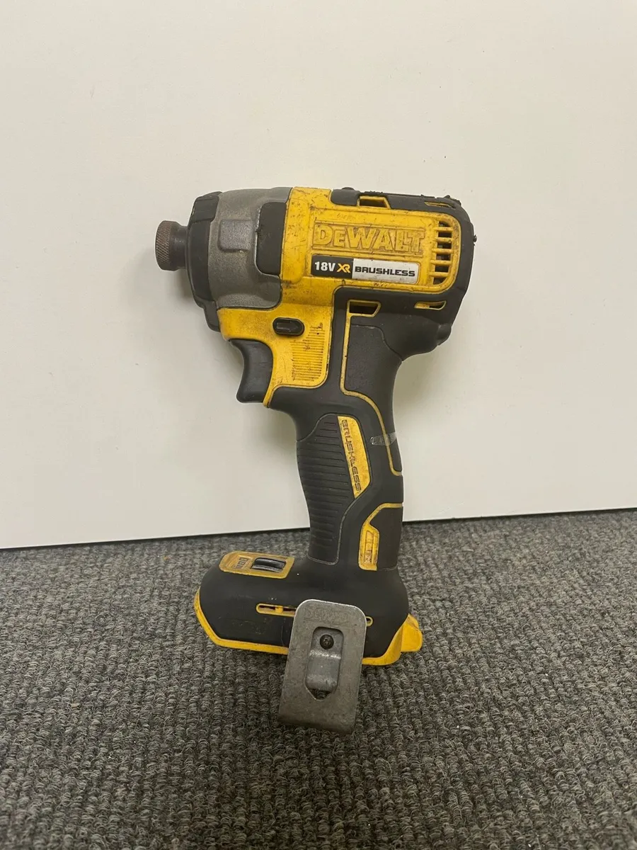Dewalt DCF887N XR 18V Cordless Impact Driver - Image 3