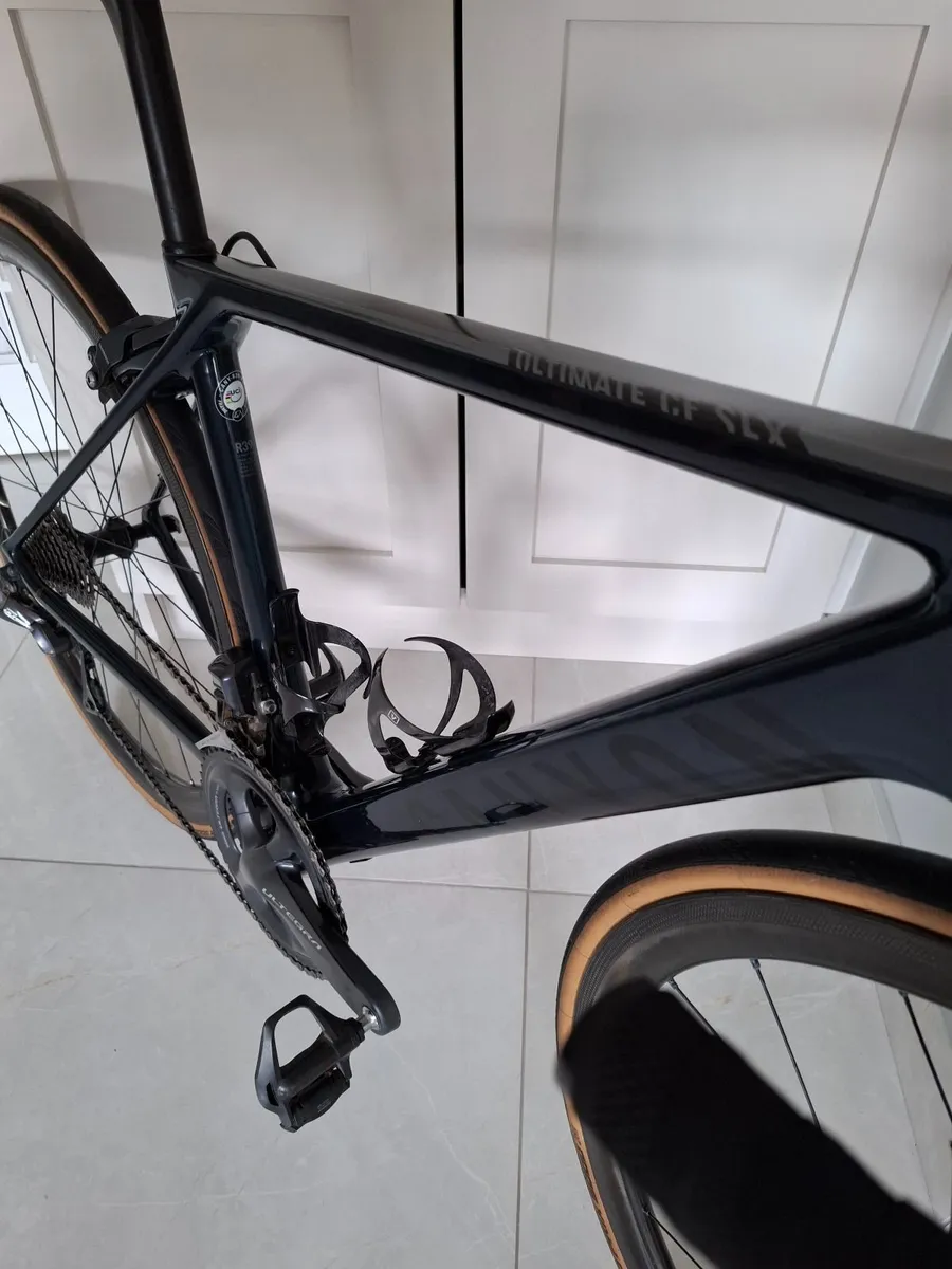 Racing Bike - Image 1