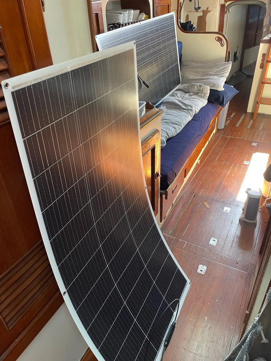 Two 200w solar panels - Image 2
