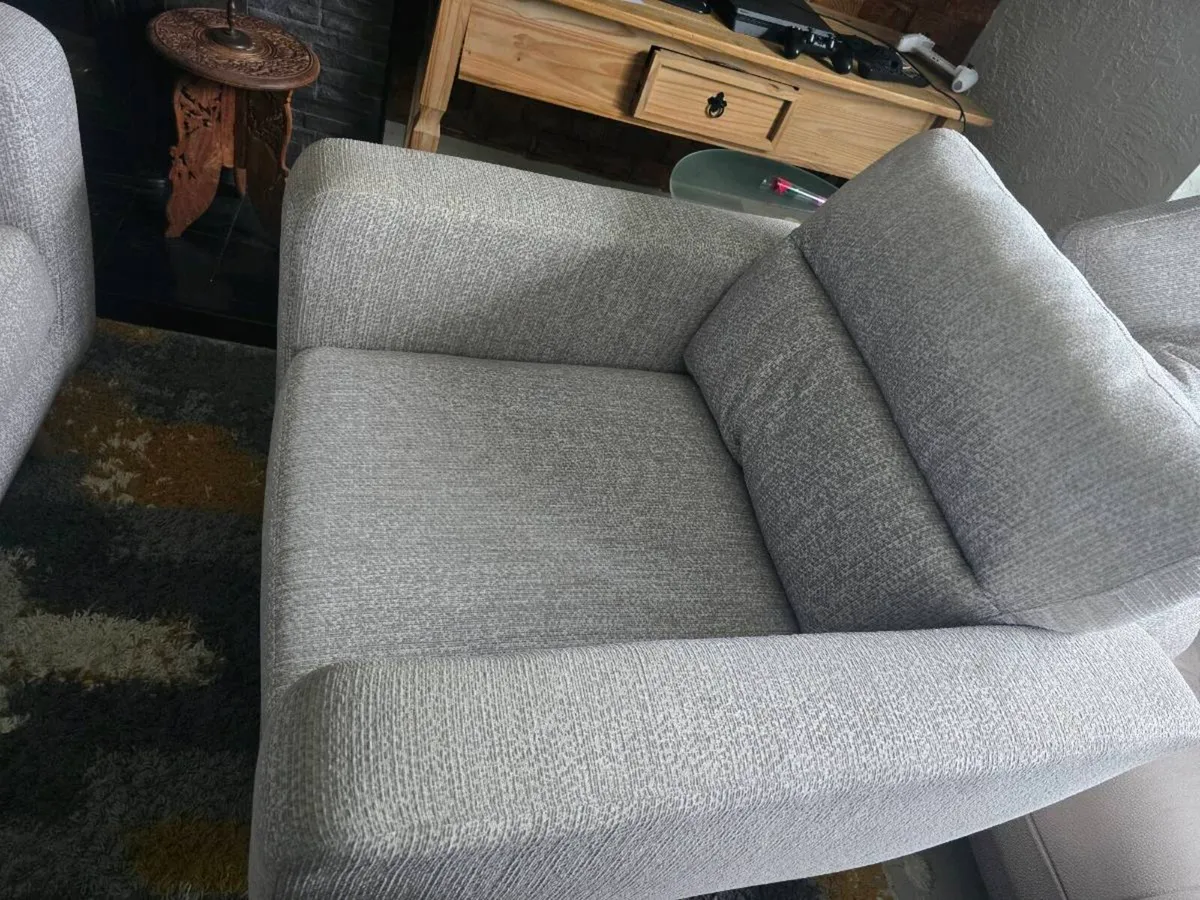 Sofa - Image 4