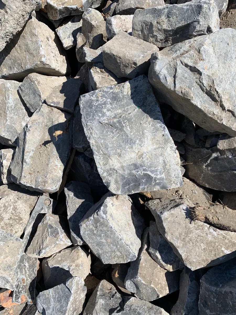 Blue Limestone Building Stone for Sale – Corner St - Image 1