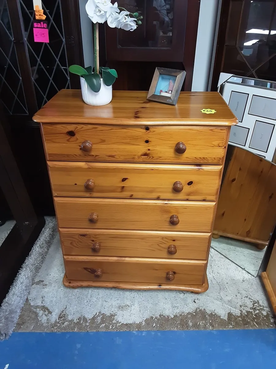 CHEST OF DRAWERS - Image 1