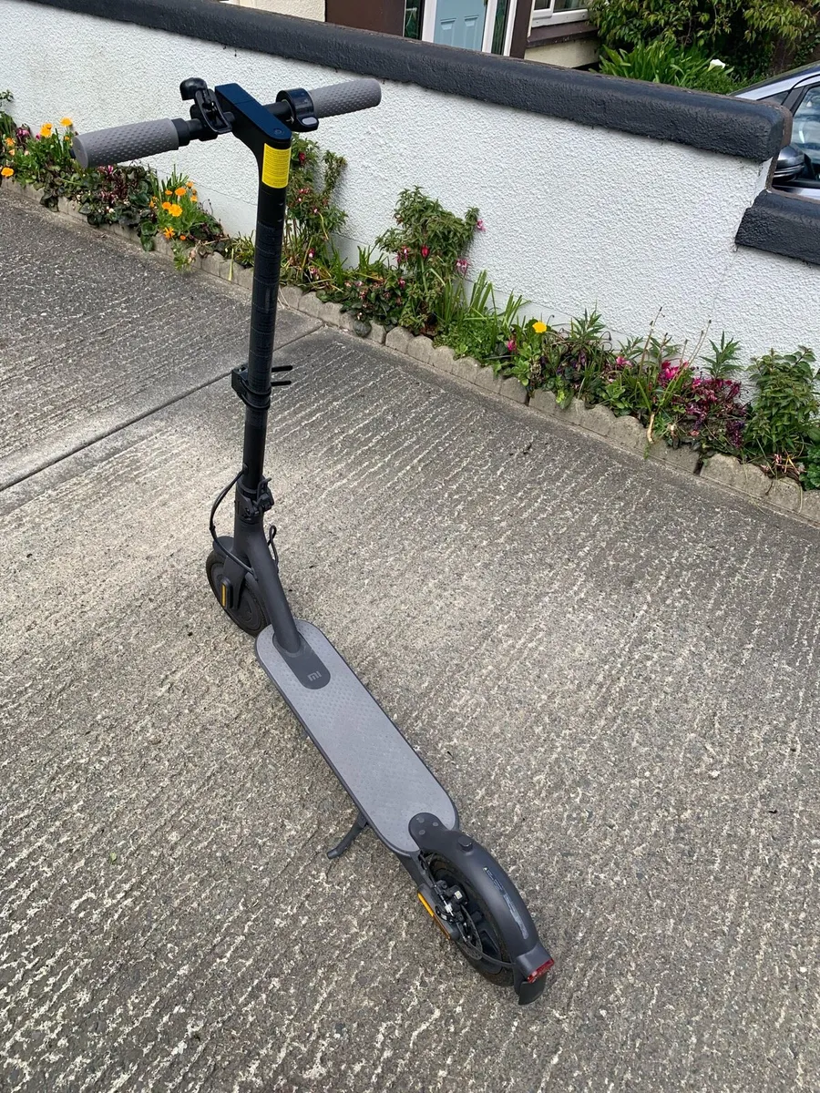 Electric Scooter - Image 3