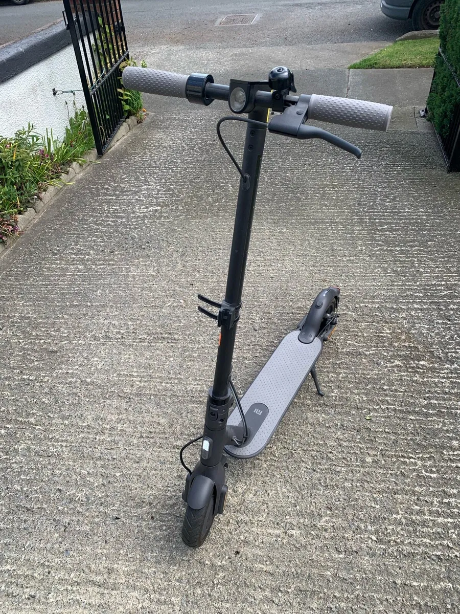 Electric Scooter - Image 2