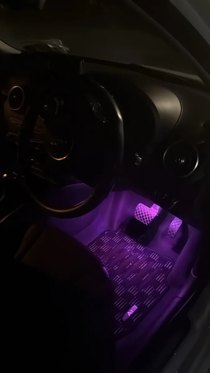 car - Image 3