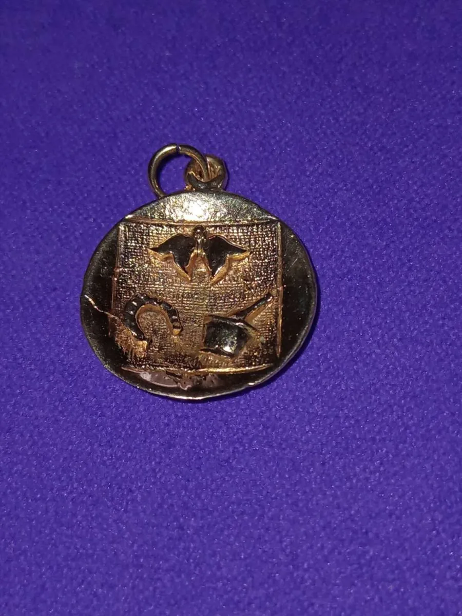 9ct gold pendant/ charm - Image 3