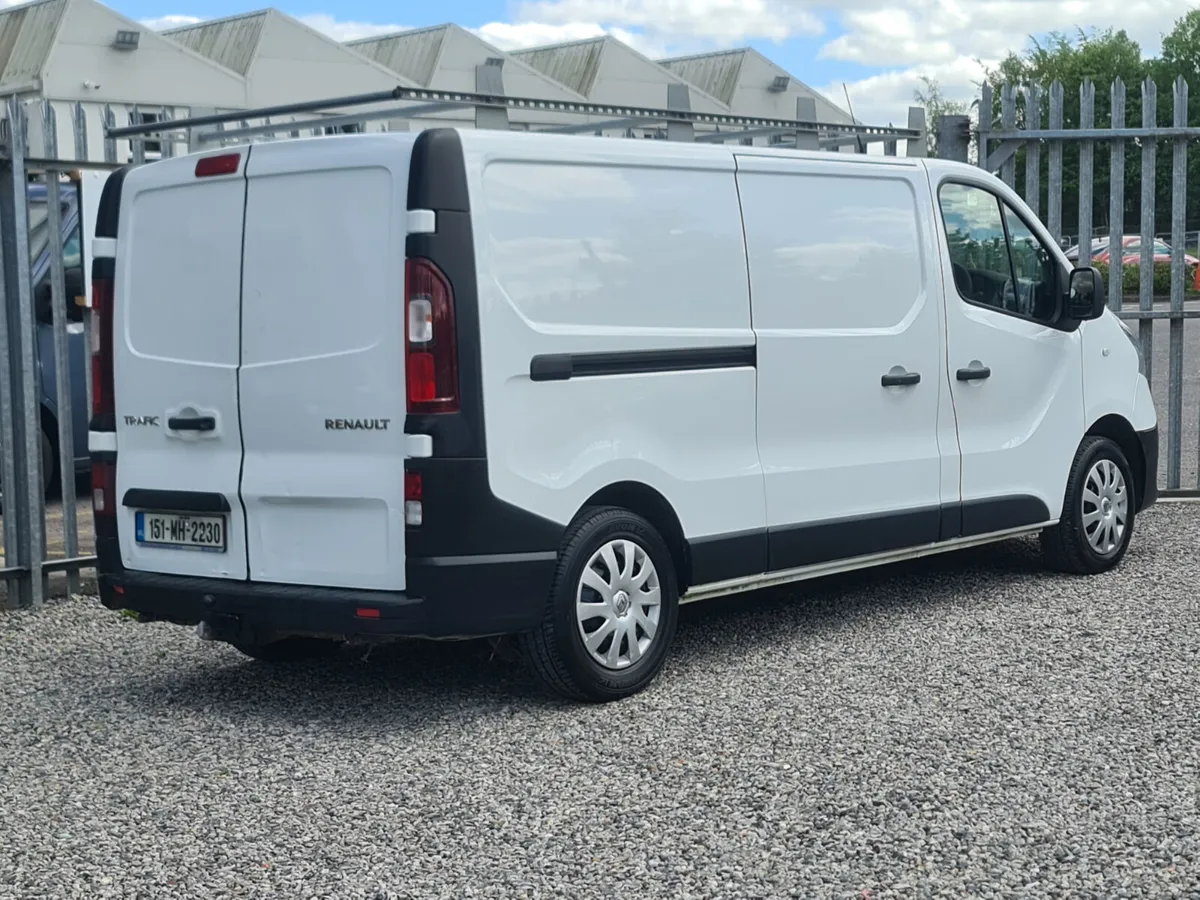 Renault Trafic 2015 new CVRT 04/27 - Image 2
