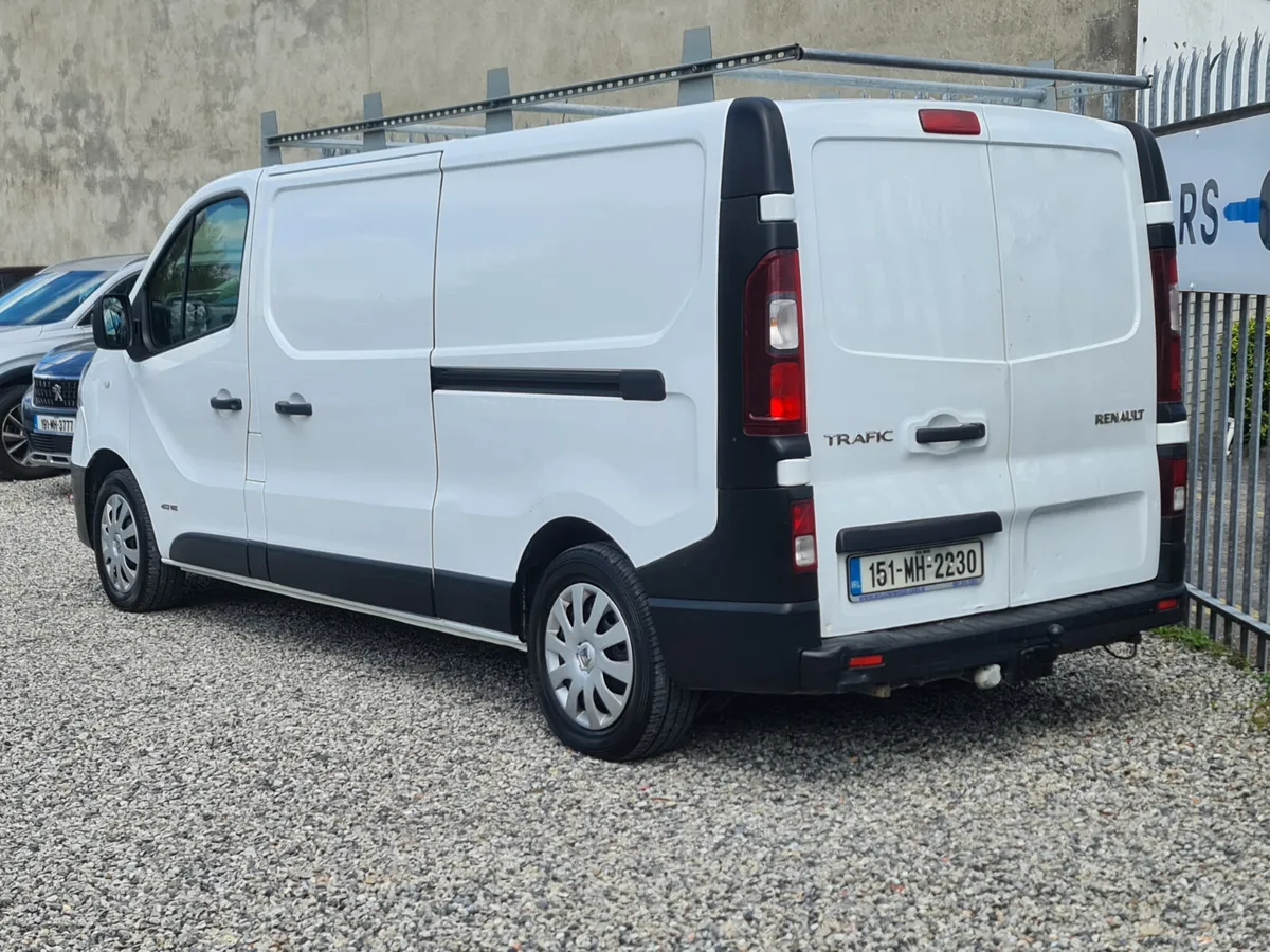 Renault Trafic 2015 new CVRT 04/27 - Image 4