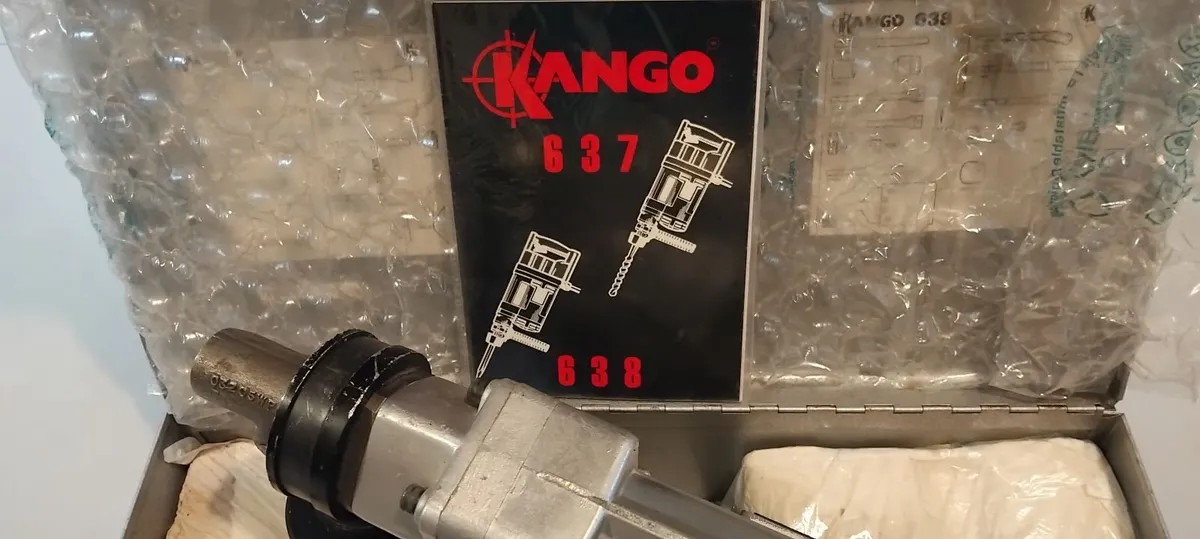 Kango 638 Concrete Breaker 240v - Image 3