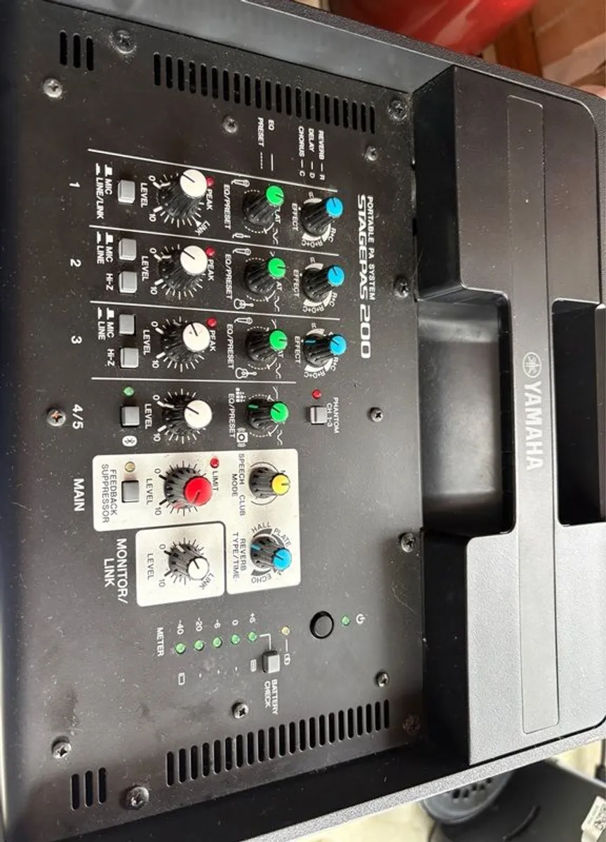 Yamaha Stagepas 200 BTR - Image 1