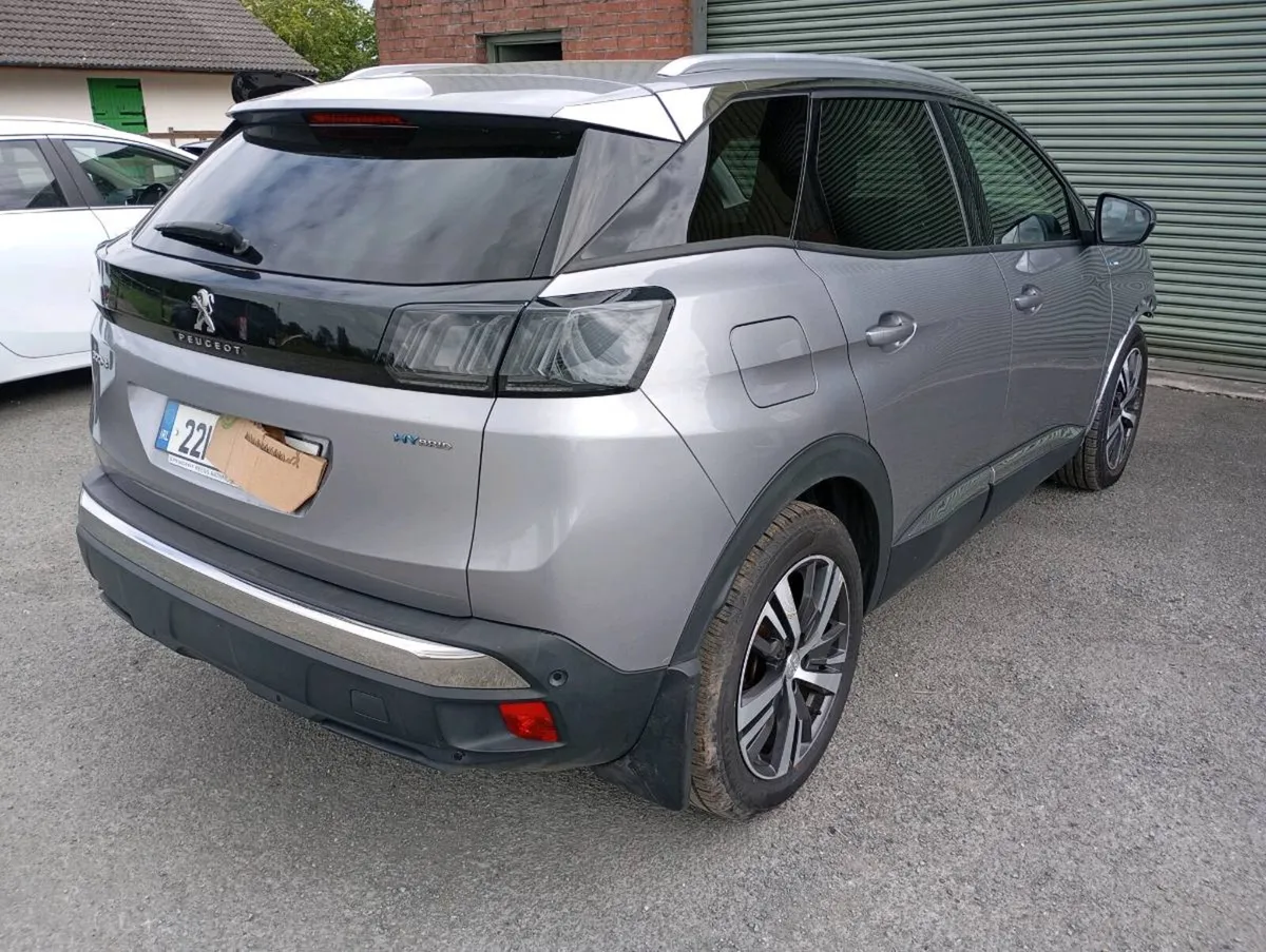 2022 Peugeot 3008 auto hybrid plug-in - Image 3