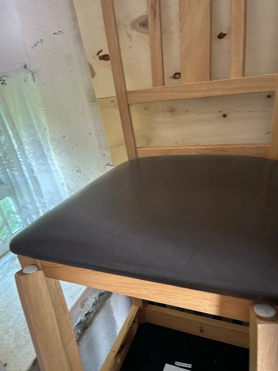 Kitchen chairs - Image 2