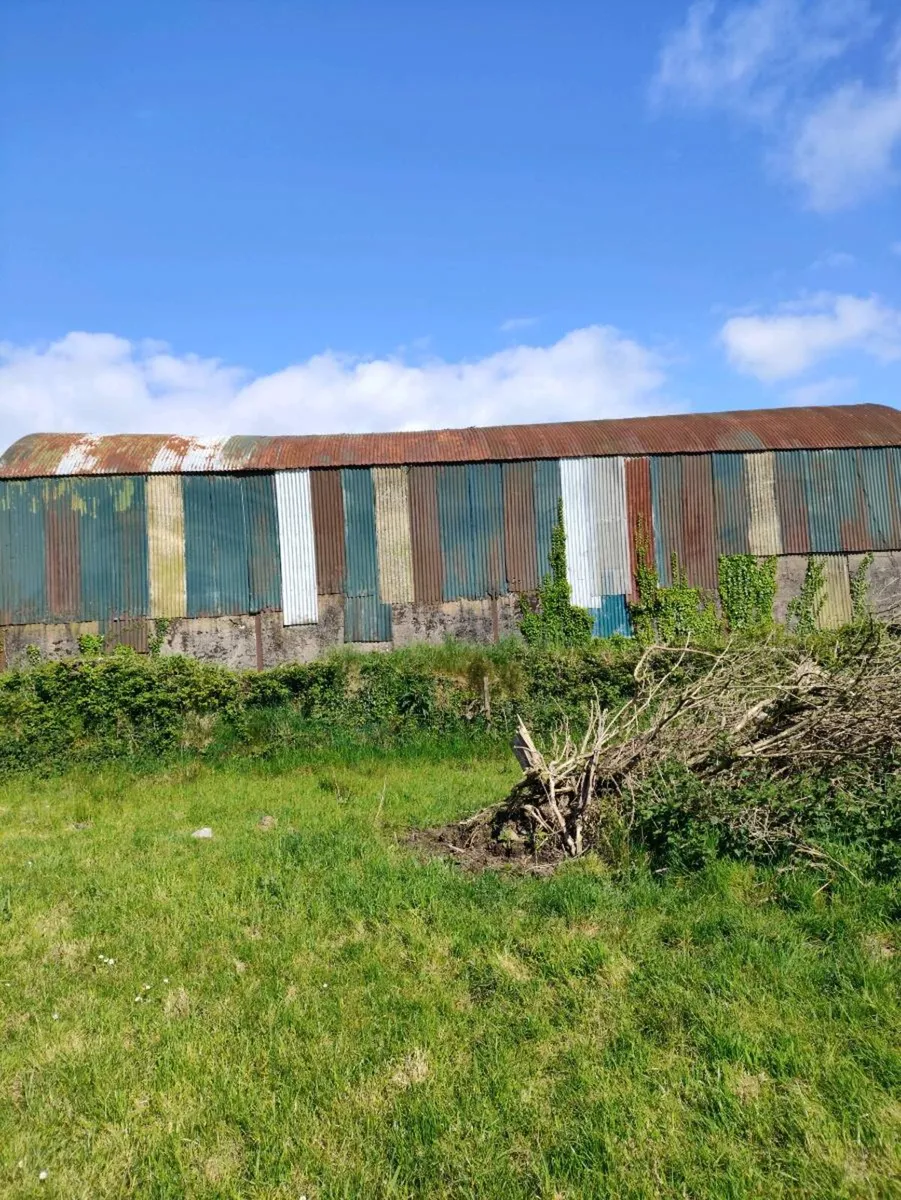 Round roof shed - Image 1