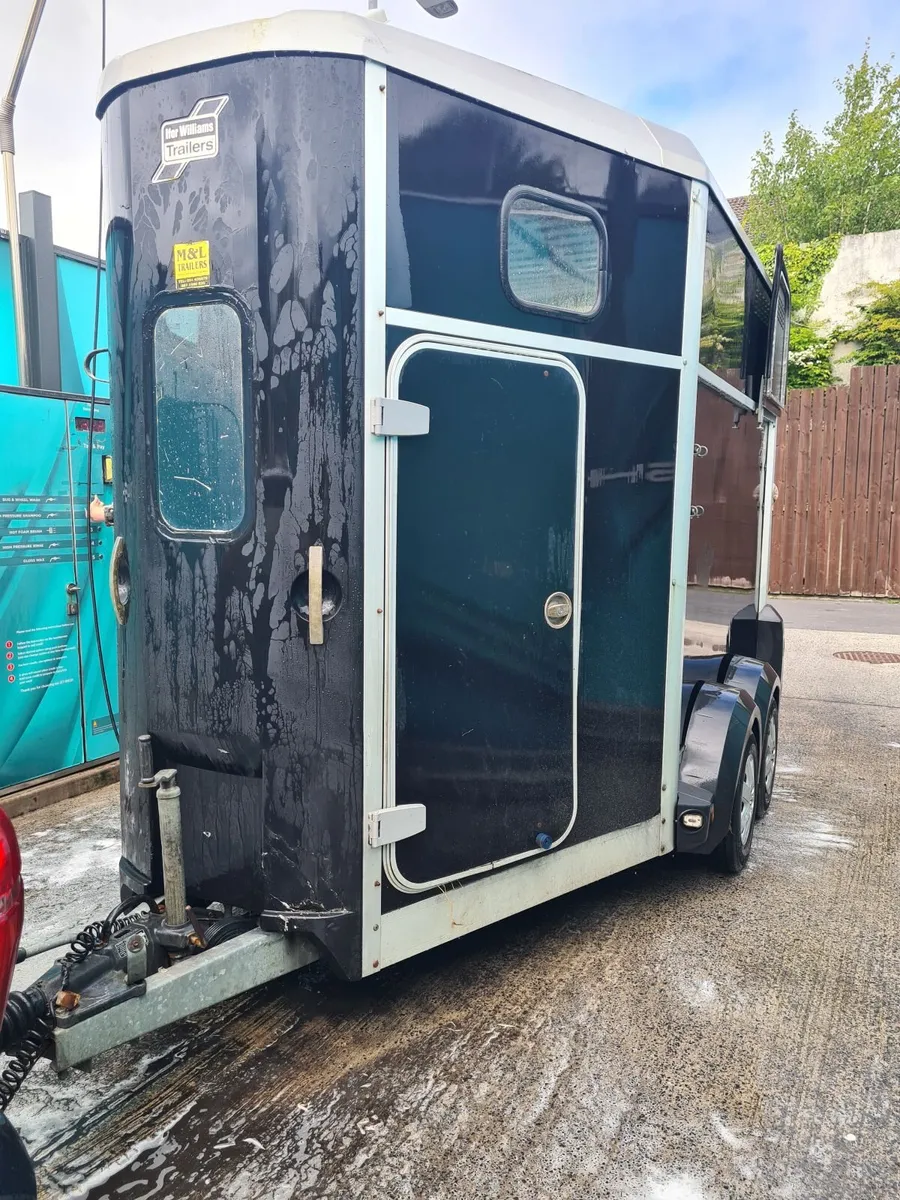 Horse box - Image 3