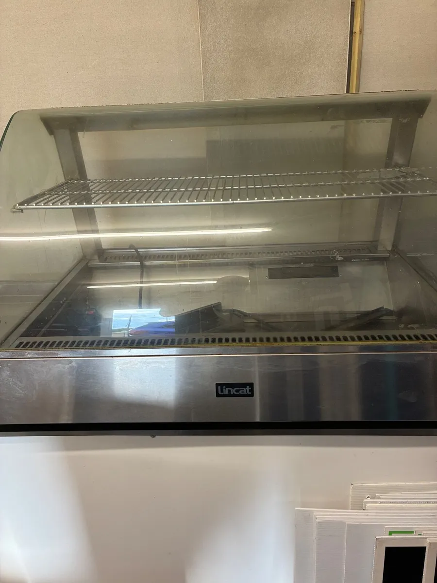 Hot food cabinet