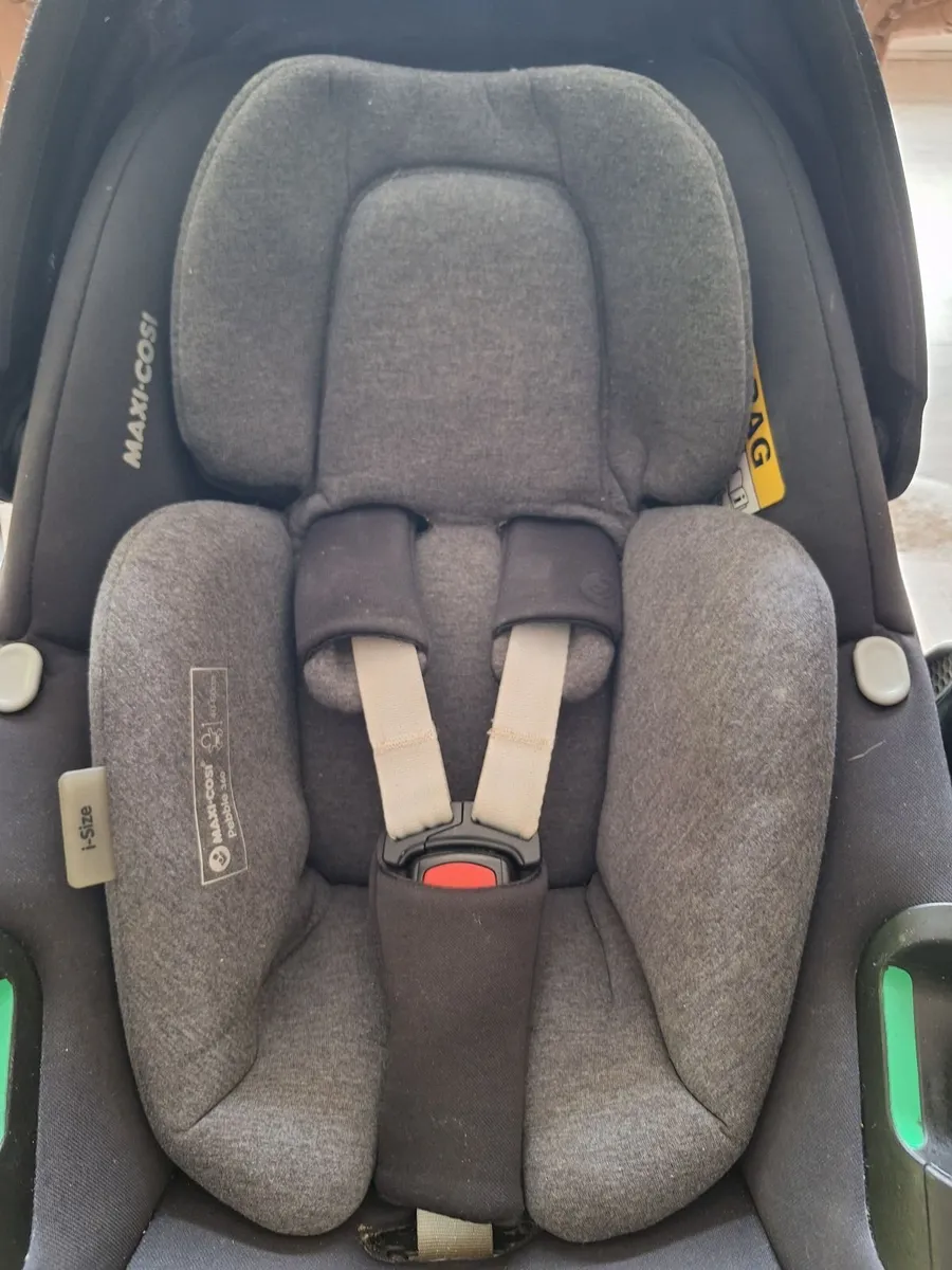 Maxi Cosi Pebble 360 Isofix Car Seat - Image 1