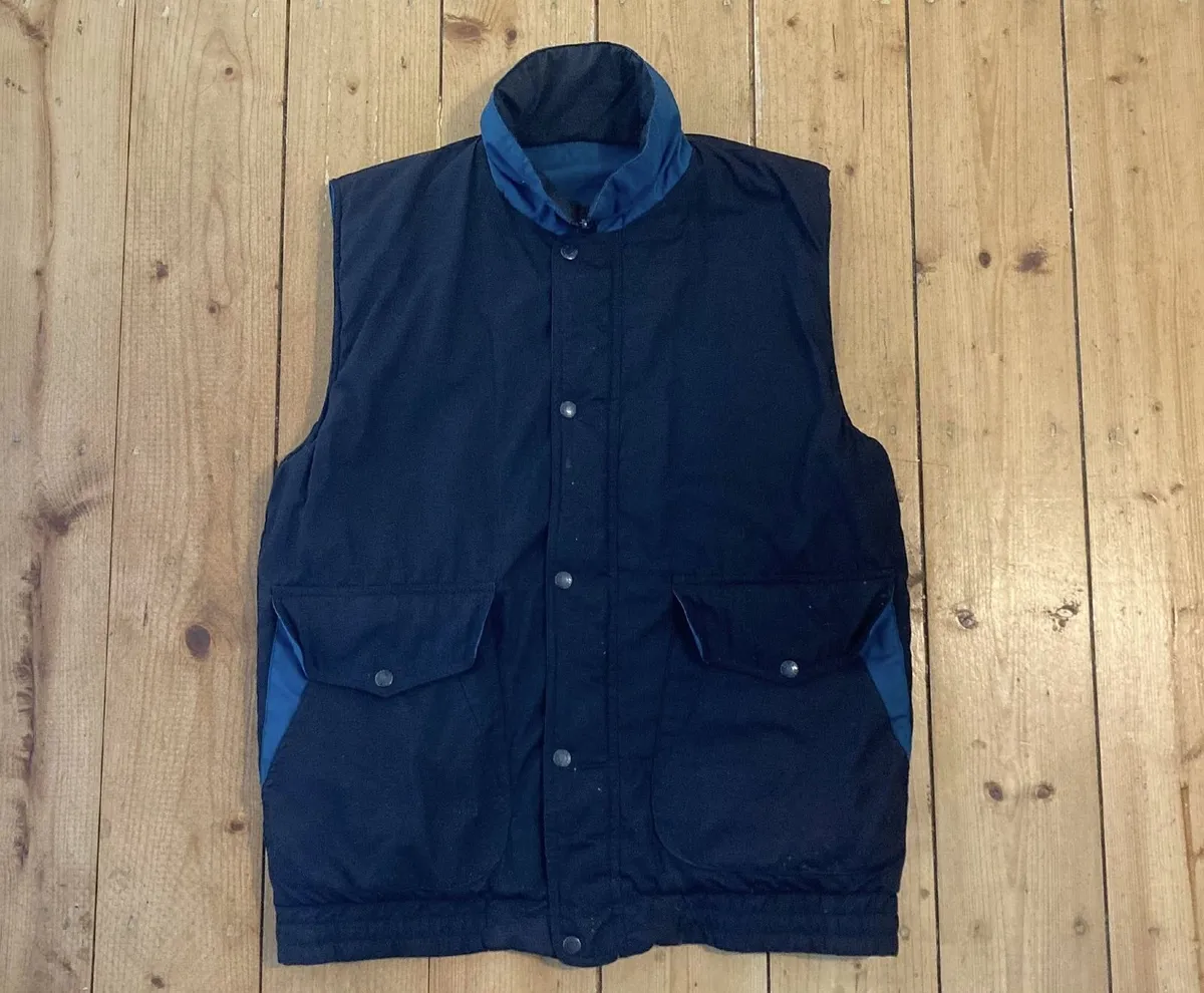 Men’s Lightweight Reversible Padded Gilet - Image 2