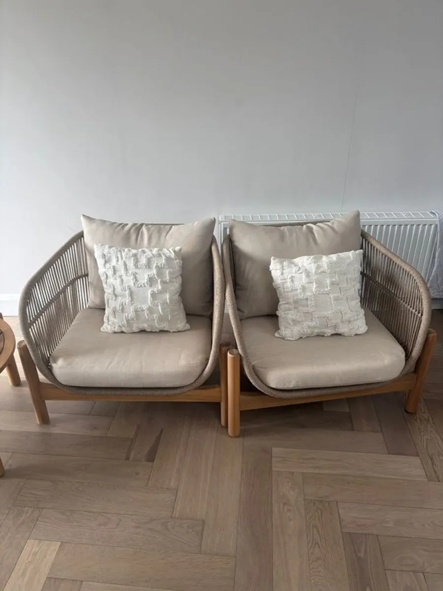 Garden 3seater and 2 arm chairs for sale - Image 1