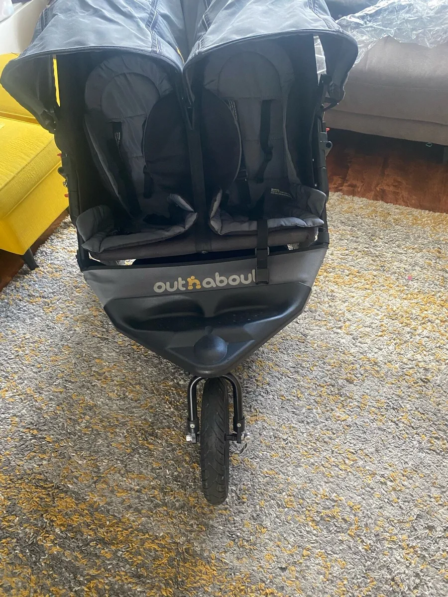 Out and about buggy - Image 1