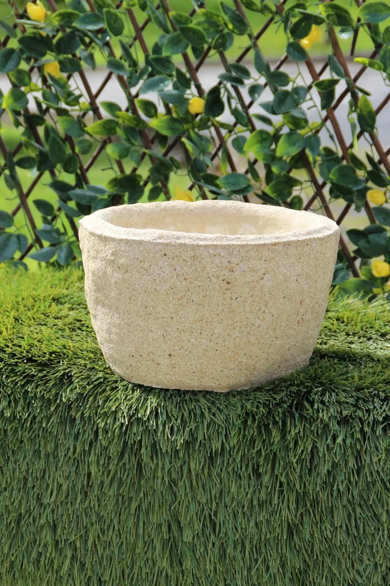 Reconstituted Sandstone Flower pots - Image 3