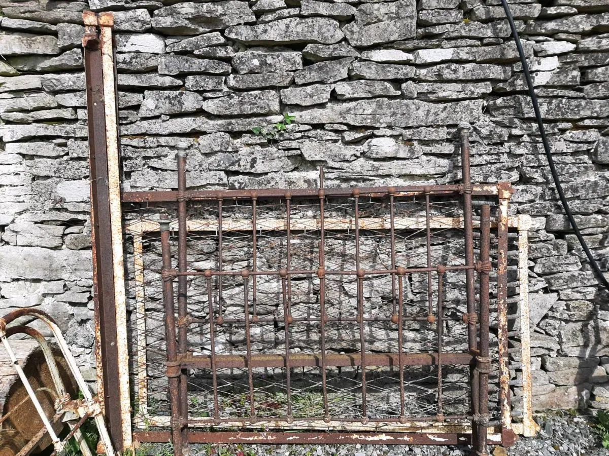 Old antique bedsteads - Image 2