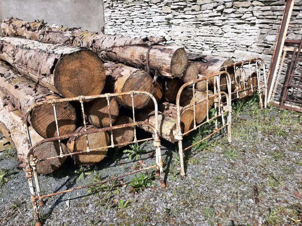 Old antique bedsteads - Image 3
