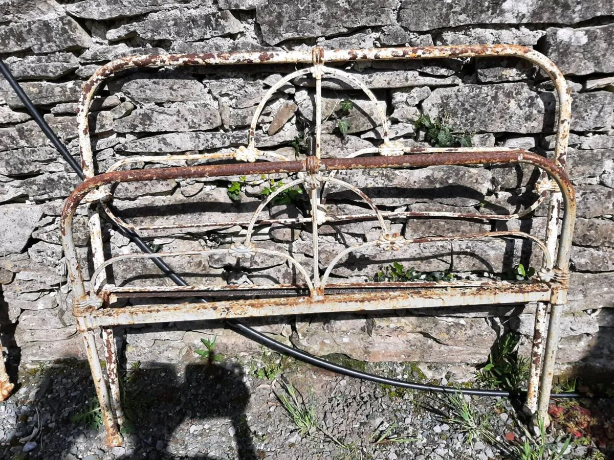 Old antique bedsteads - Image 4