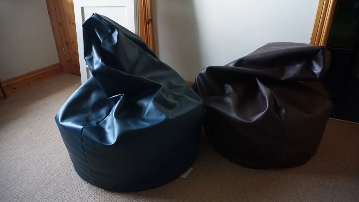 2 x Leatherette Bean Bags MINT CONDITION - Image 3