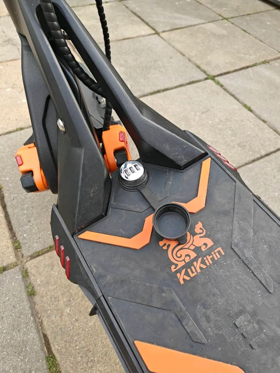 PERFECT CONDITION KUKIRIN G3 PRO - Image 3