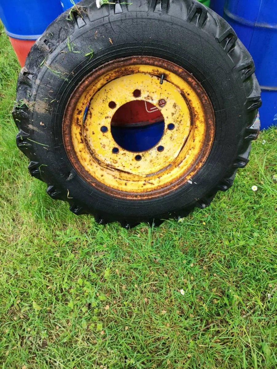 Mf digger wheel - Image 1
