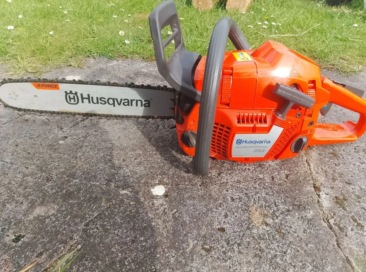 Husqvarna 353 Professional Saw.