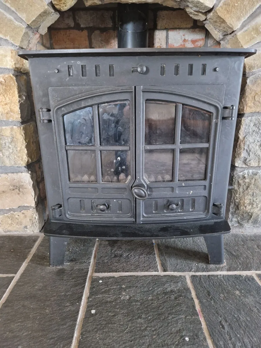 Stove with back boiler - Image 1