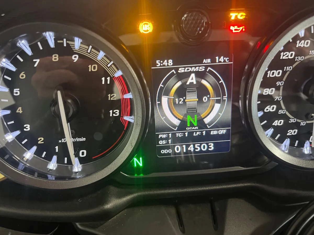 2025 Suzuki GSXR 1300 Hayabusa @ Meskells - Image 4