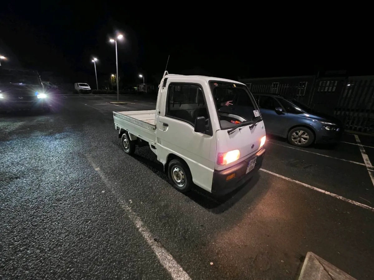 Subaru Sambar kei truck - Image 2