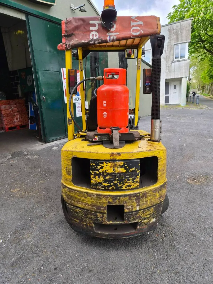 Forklift - Image 2