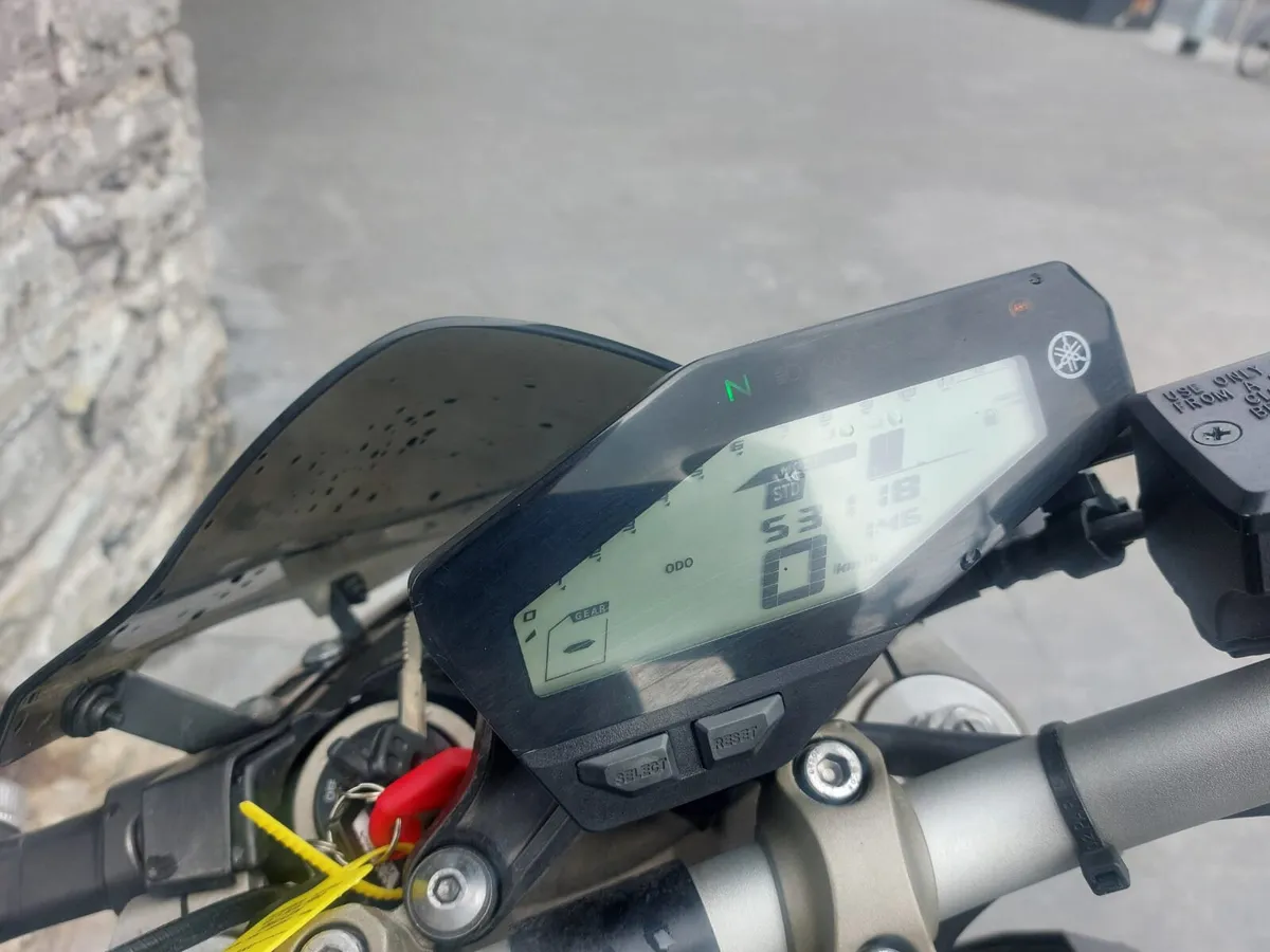 2015 YAMAHA MT-09 MOTO4U - Image 4