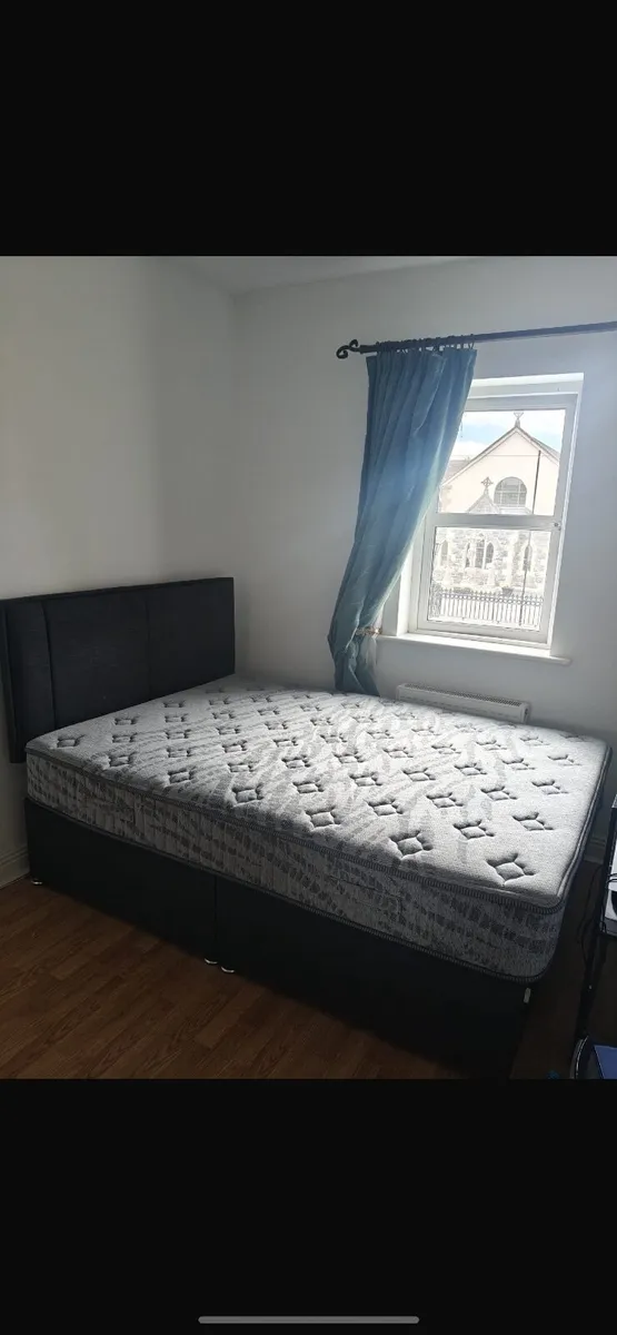 Bed frame headboard and mattress - Image 1