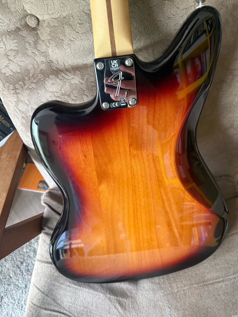 Fender Jaguar - Image 4